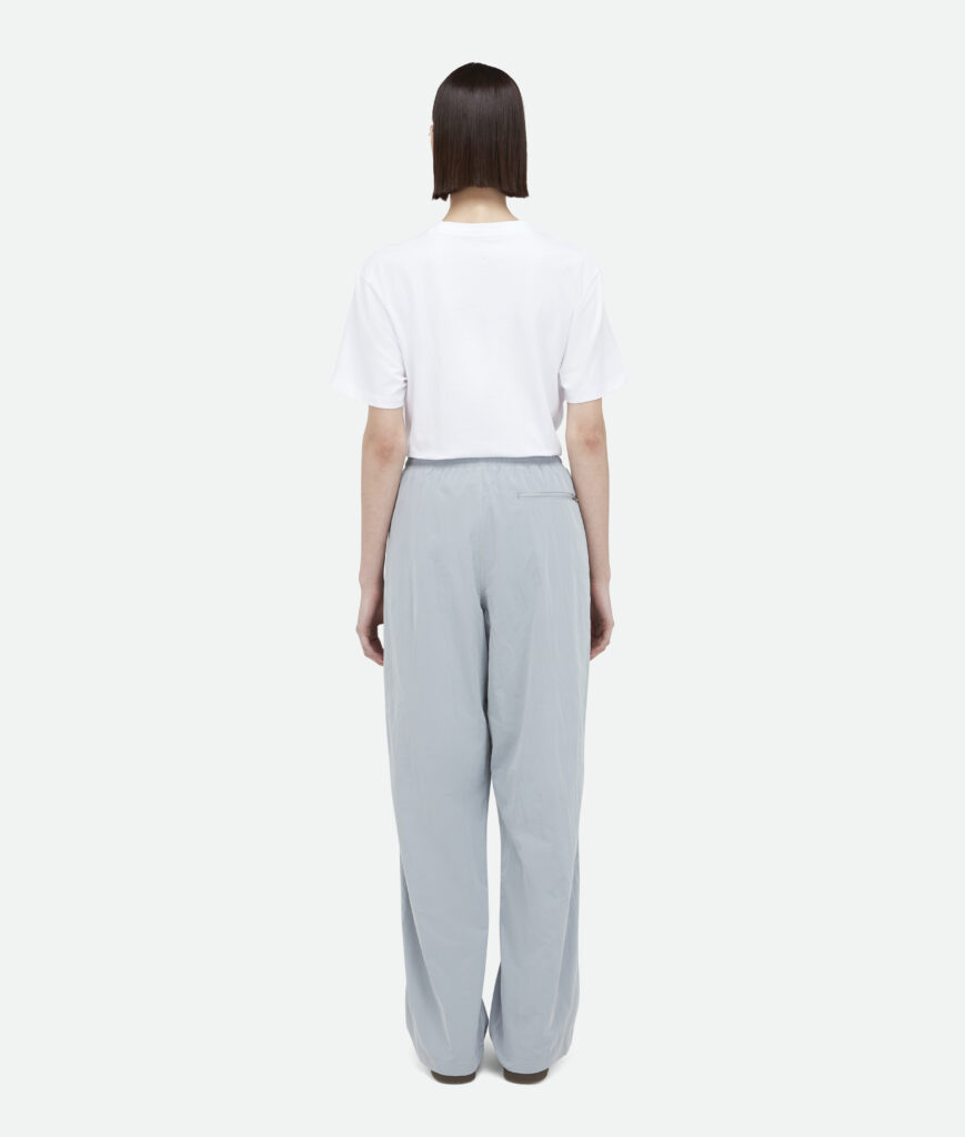 Nothing Réinvente Style Urbain avec Drop Ligne Vêtements