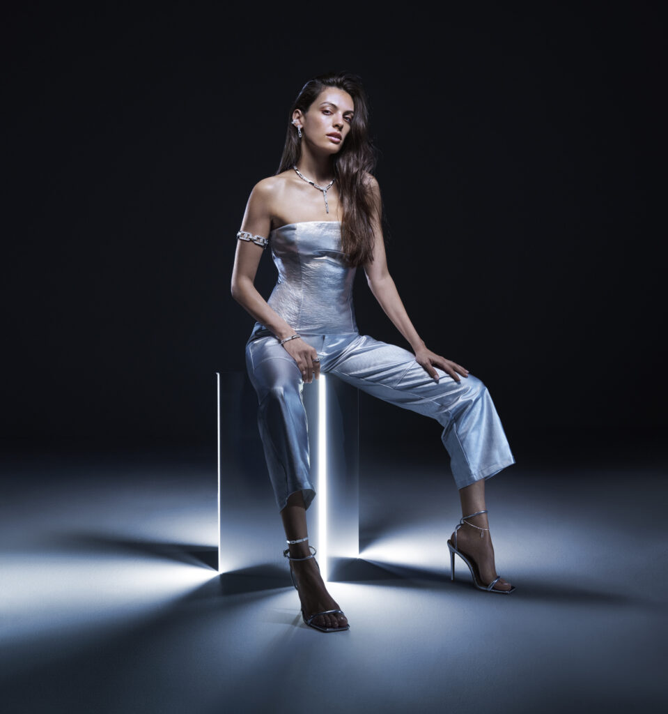 Messika Winter 2024 Diamants, Lumières Audace pour Noël Hors Commun