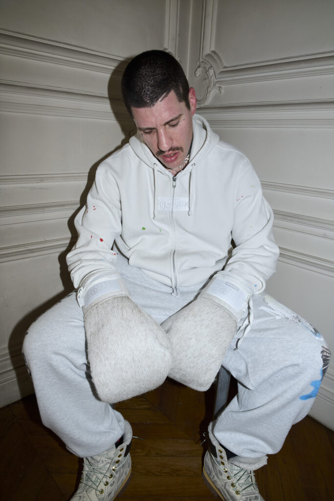Supreme x MM6 Maison Margiela : la déconstruction entre dans l’arène streetwear 56 31 SS26 MM6 Lifestyle