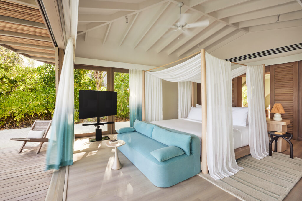 Aux Maldives, LUX* South Ari Atoll réinvente le luxe pieds nus avec la Temptation Beach Pool Villa 26 LSAA Temptation Beach Pool Villa 2