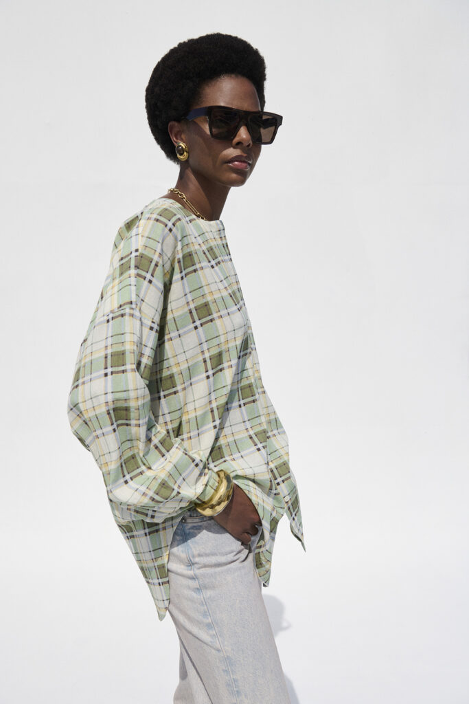 FRAME Summer 2026, l’été comme vestiaire de transition 28 Look 02 FRAME WOMENS PREFALL 26 0219 v3