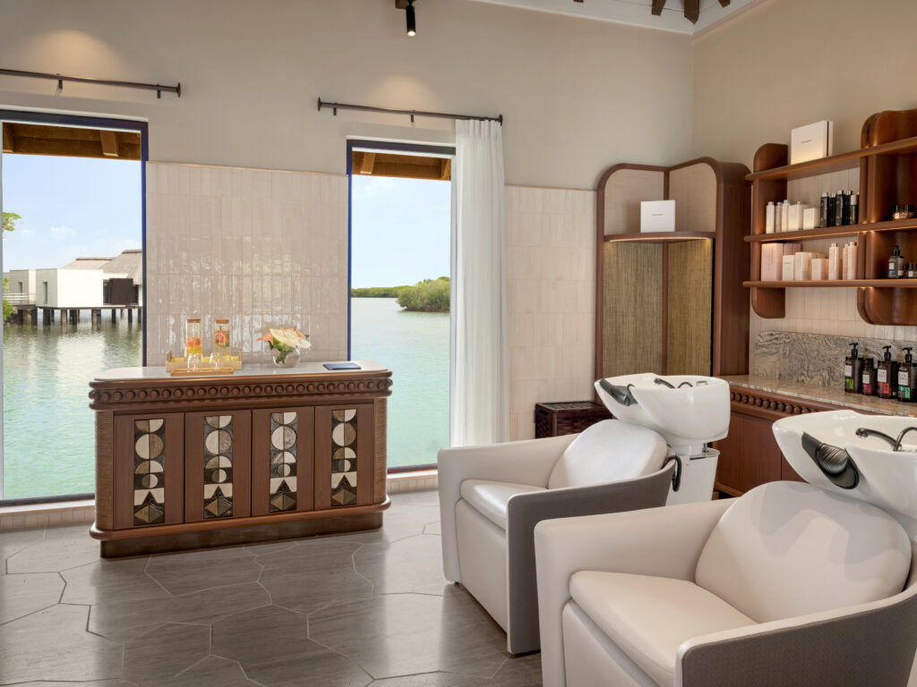 Four Seasons Mauritius at Anahita réinvente le bien-être sur pilotis 29 OSEYAN SPA HAIR SALON 2 LR