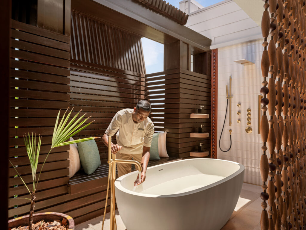 Four Seasons Mauritius at Anahita réinvente le bien-être sur pilotis 38 OSEYAN SPA ROYAL SPA SUITE 3 LR