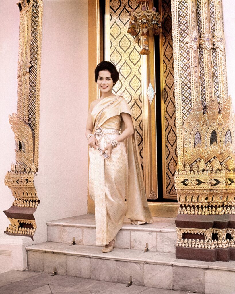 REINE SIRIKIT COUV CP