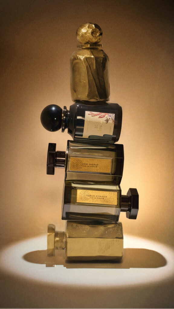 L’Artisan Parfumeur transforme l’ambre en or avec une édition limitée aux accents d’Orient 26 STATIC 2 LES MERVEILLES ABYSSAE 9x16
