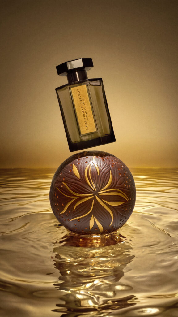 L’Artisan Parfumeur transforme l’ambre en or avec une édition limitée aux accents d’Orient 27 STATIC 4 FABLE DORIENT EXTRAIT BOULE DAMBRE 9x16