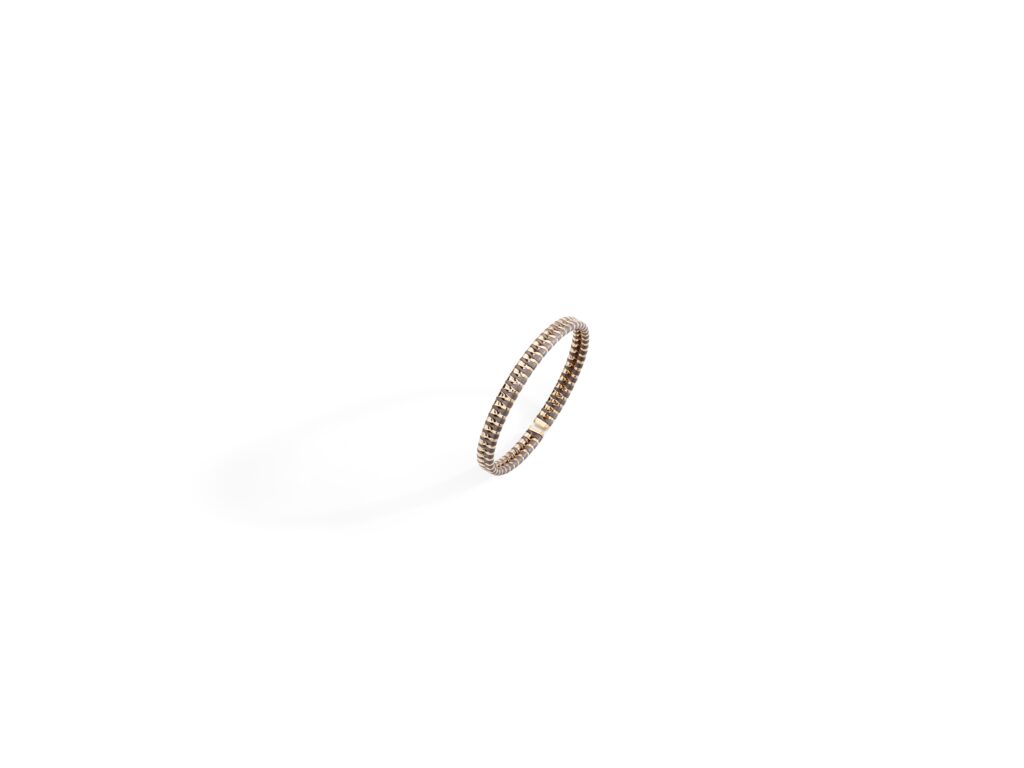 Vhernier réinvente Coucher du Soleil, ou l’art de faire vibrer la lumière 30 VHT01824BR100 COUCHER DU SOLEIL ENDLESS bracelet in rose gold titanium