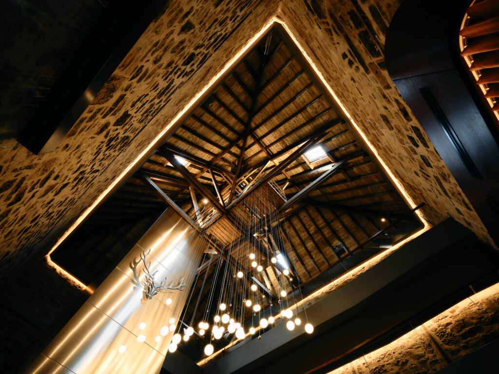 The Dalmore transforme sa distillerie des Highlands en expérience culturelle immersive 35 02 02 26 DALMORE TEASER 4342