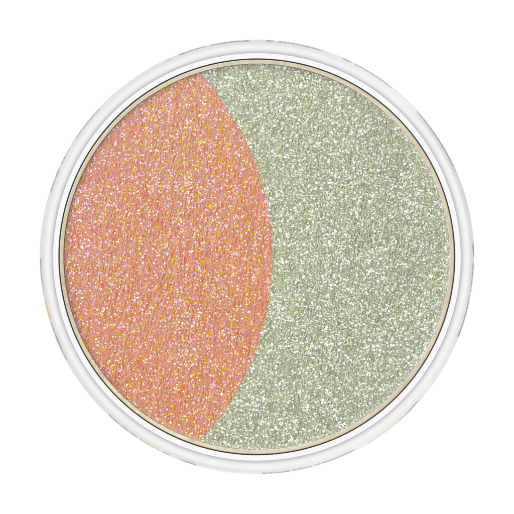 Paul & Joe Beauté compose l’été en pigments clairs et gestes nomades 27 26SU EYECOLOR LIMITED E 002 OPEN
