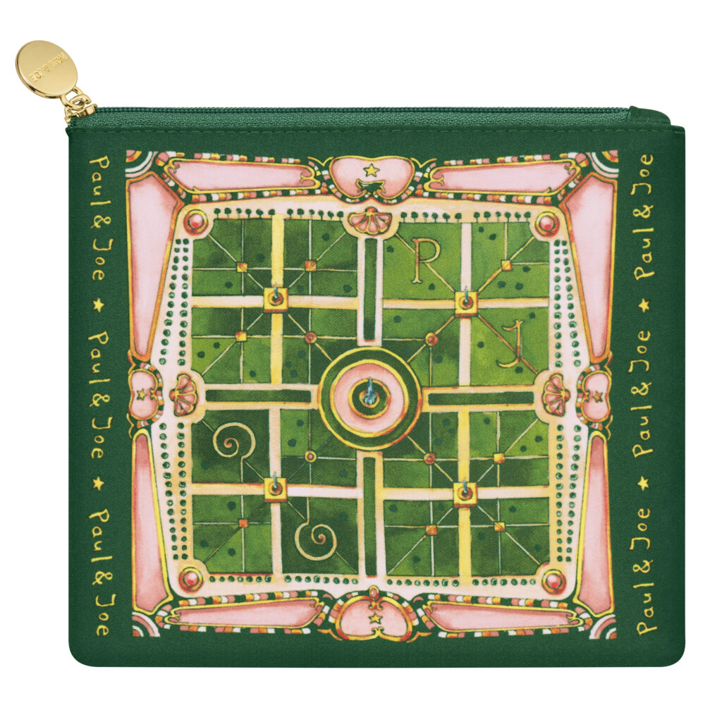 Paul & Joe Beauté compose l’été en pigments clairs et gestes nomades 49 26SU POUCH FRONT