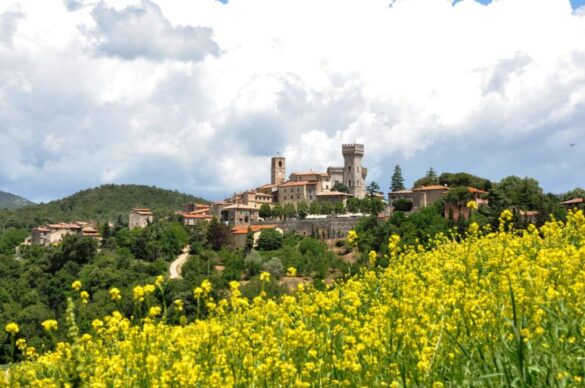 3 San Casciano dei Bagni au printemps credit Archivio Toscana Promozione Turistica