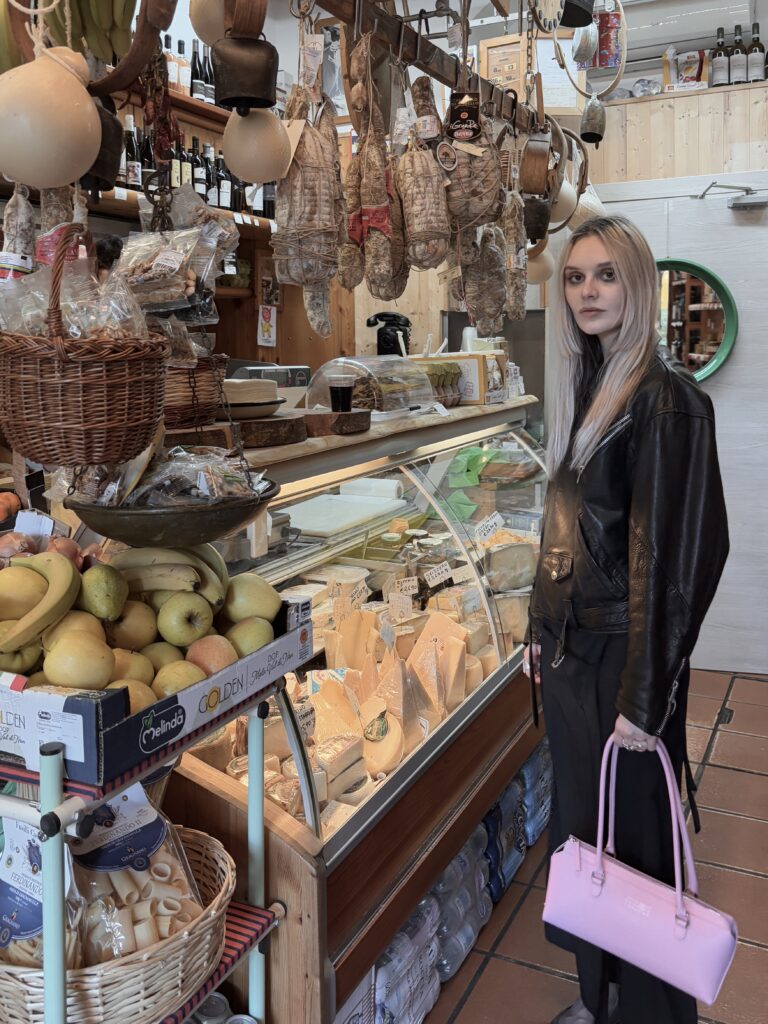 Le Bauletto de MM6 Maison Margiela, ou la géométrie comme seul ornement 26 4