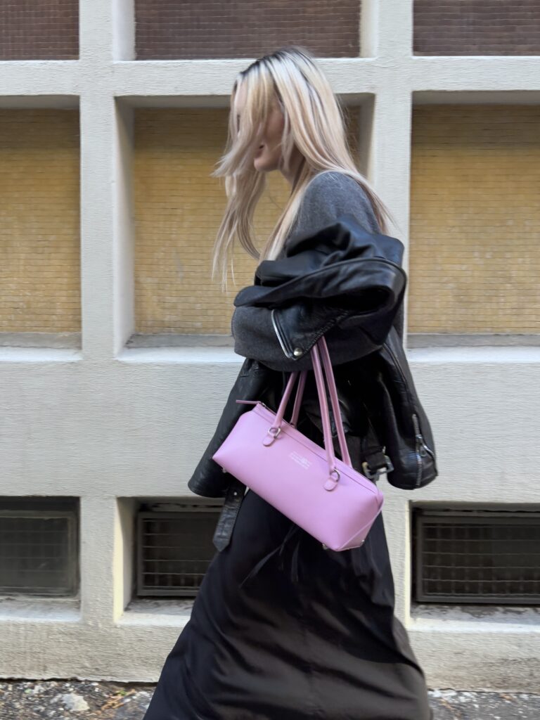 Le Bauletto de MM6 Maison Margiela, ou la géométrie comme seul ornement 27 6