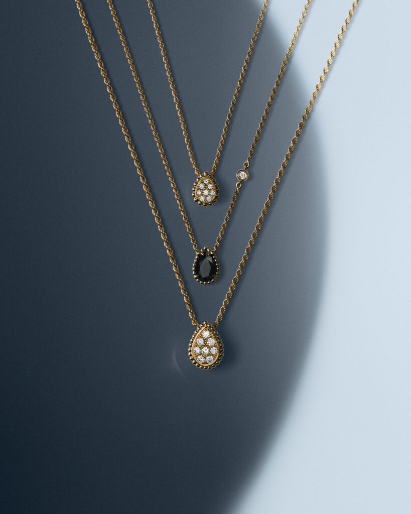 Boucheron et l'onyx : quand la pierre cesse d'être sertie 39 BOUCHERON GOLD 038 ONYX 15