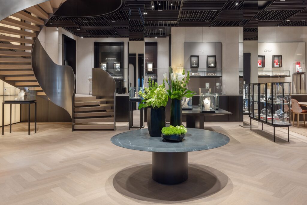 Bucherer Opens in Stuttgart: When Watchmakers Choose Their Cities 34 Bucherer Boutique Stuttgart 9