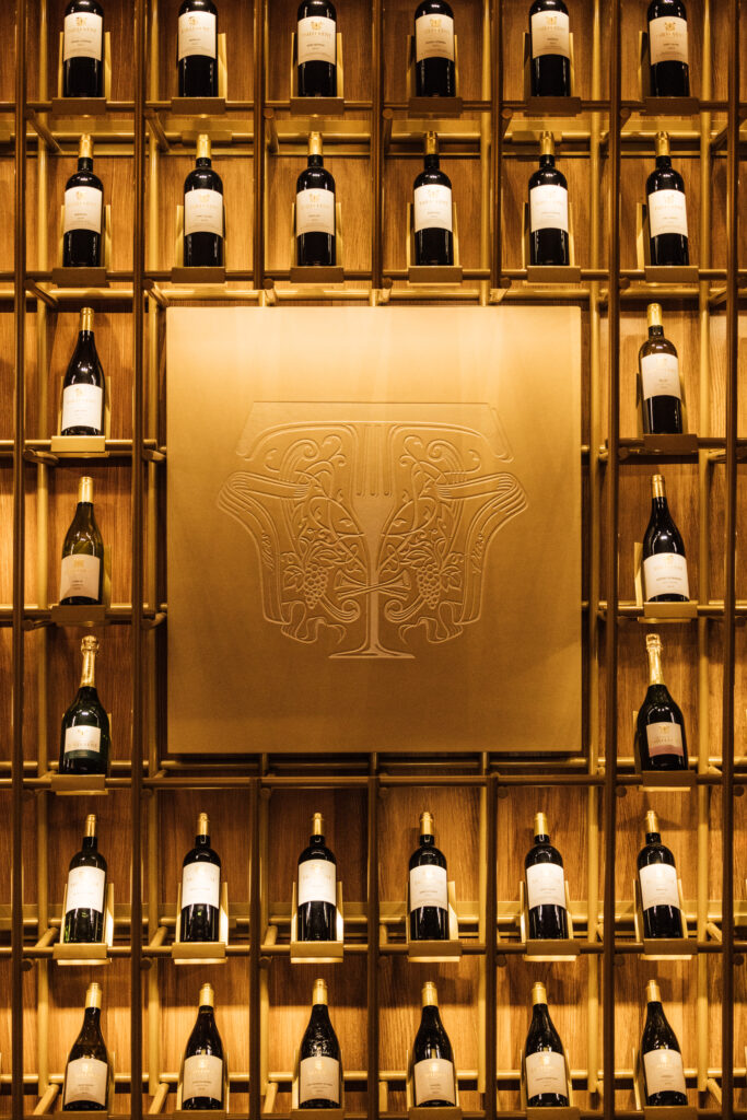 Le Taillevent, 80 ans : ce que la salle sait que la cuisine ne peut pas dire 26 Collection Taillevent © Arbes Food