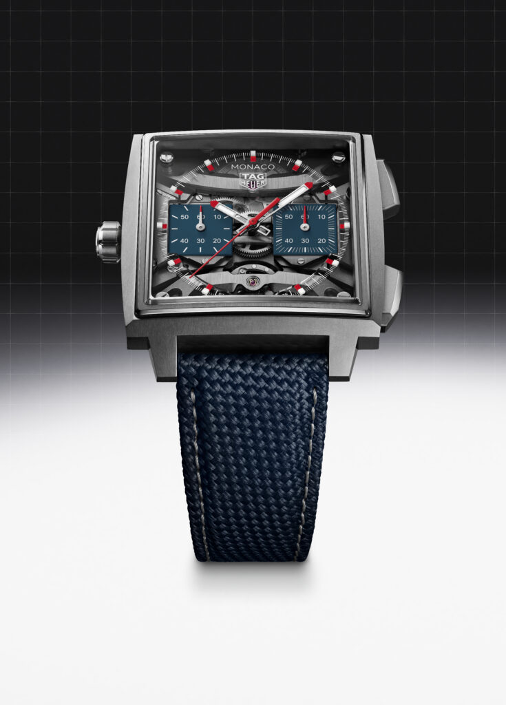 TAG Heuer Monaco Evergraph, le chronographe repensé par la flexion 44 High Quality JPG CEW5181.FT8123 MUSHROOM BACKGROUND FULLFRAME