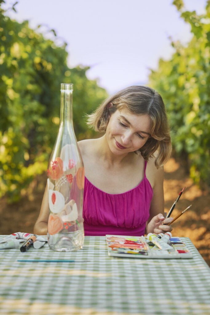Minuty M Rosé x Lucia Vinti: When a Provençal Bottle Becomes a Storytelling Medium 29 M MINUTY EDITION LIMITEE 2026 6