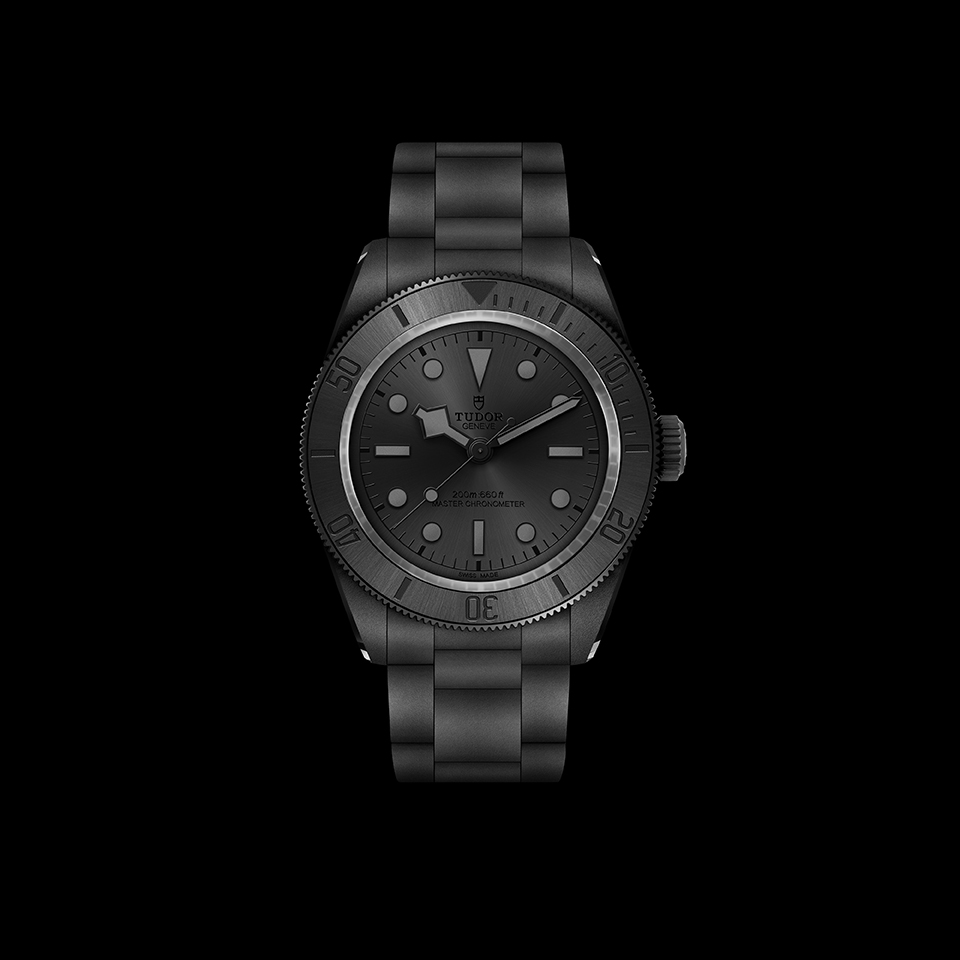 Tudor Black Bay Ceramic: Black as a Test of Precision 32 M7941A1ACNU 0001 FF sRGB BGB