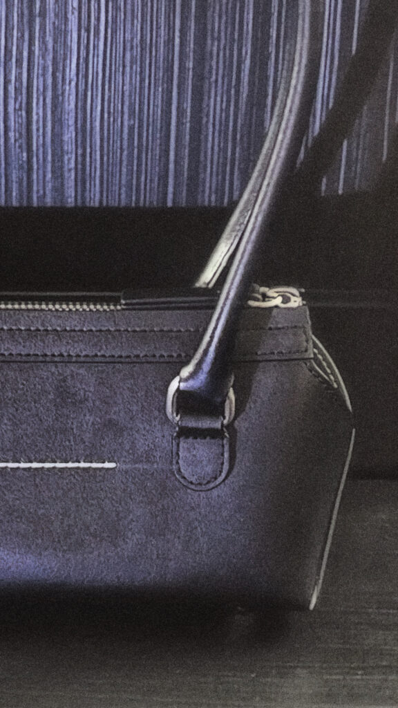 Le Bauletto de MM6 Maison Margiela, ou la géométrie comme seul ornement 34 MM CONTENT BAULETTO 9x16 2