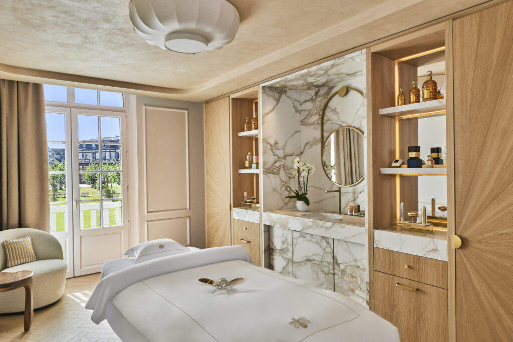 Guerlain installe son premier spa normand au Normandy Deauville 26 Spa Guerlain Hotel Barriere Le Normandy DeauvillecBarriere Collection 2
