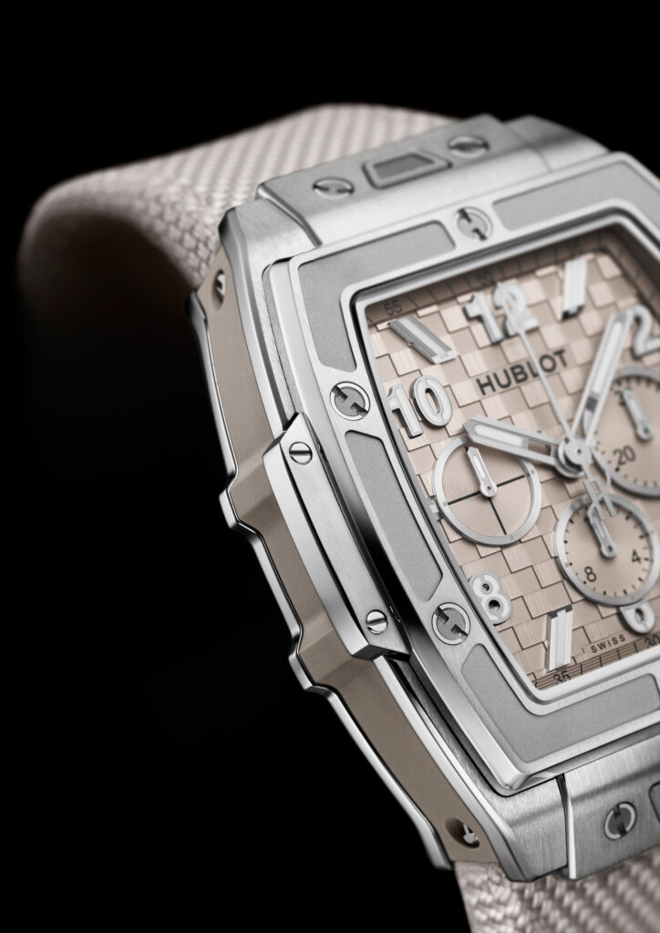 Hublot refines its monochrome aesthetic with the Spirit of Big Bang Essential Taupe 29 Spirit of Big Bang Essential Taupe 11