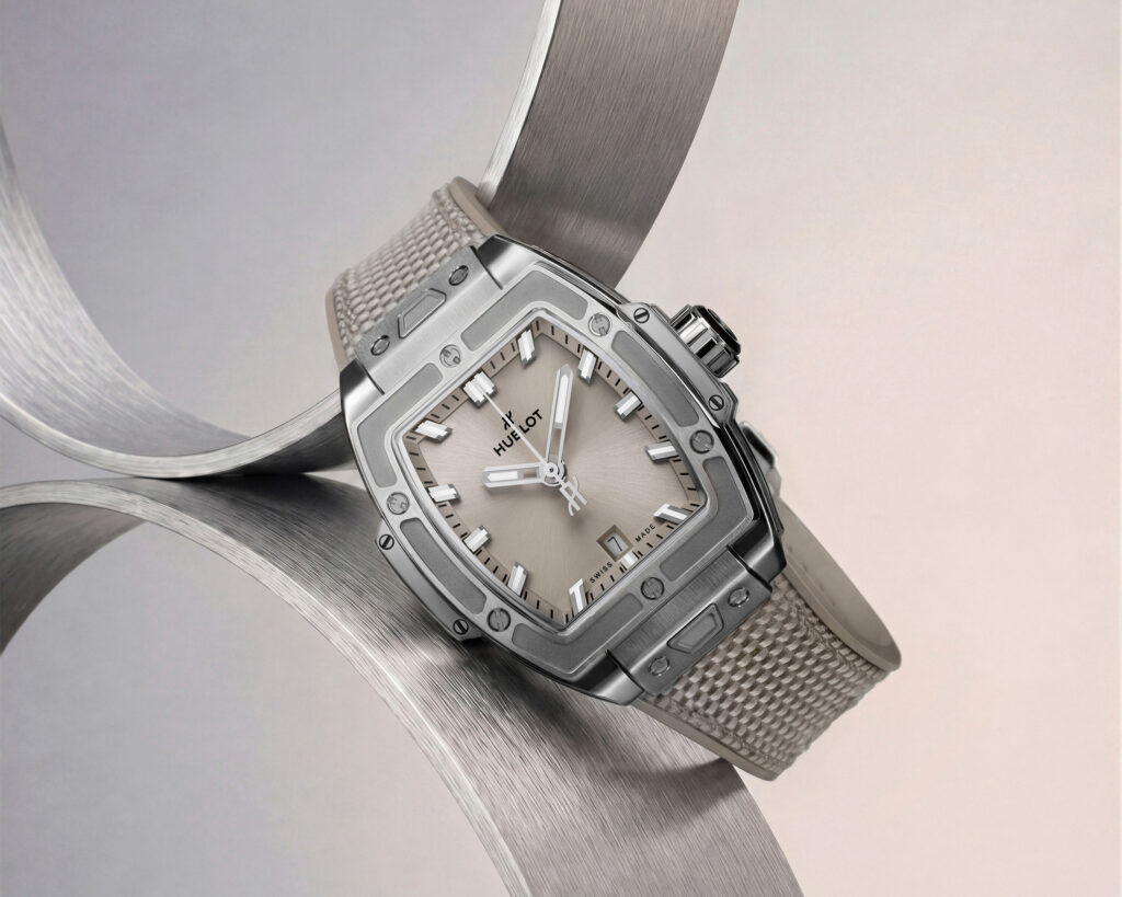 Hublot refines its monochrome aesthetic with the Spirit of Big Bang Essential Taupe 34 Spirit of Big Bang Essential Taupe 16