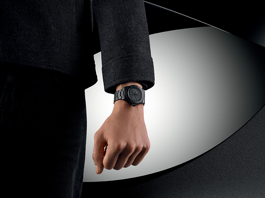 Tudor Black Bay Ceramic: Black as a Test of Precision 41 TUDOR NP26 BLACK BAY CERAMIC LIFESTYLE 6