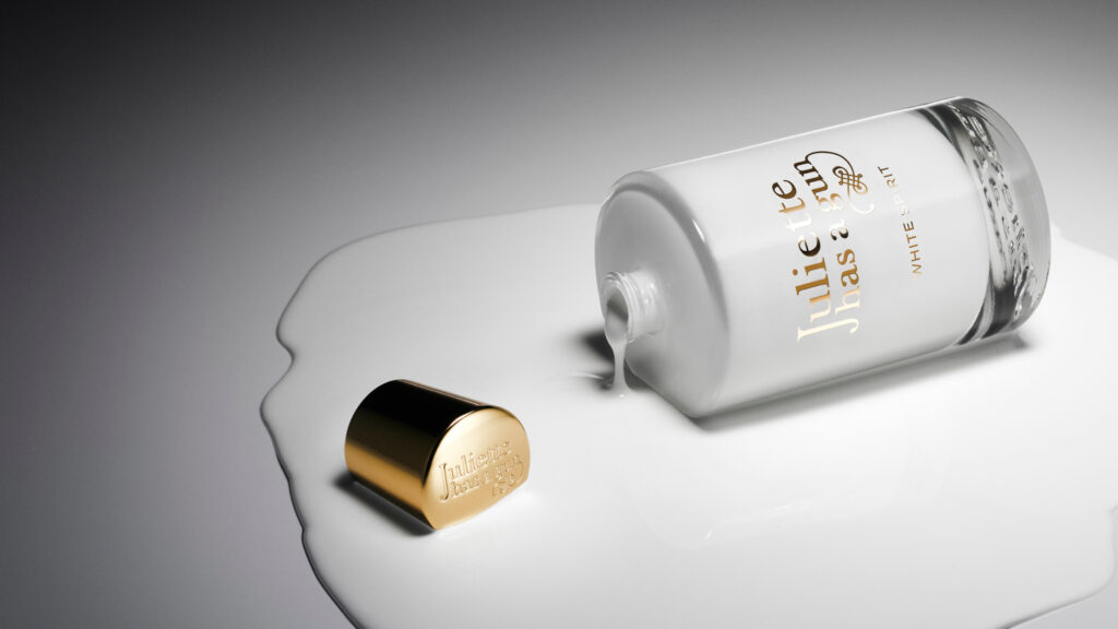 La Bold Collection de Juliette Has a Gun, ou le parfum comme laboratoire narratif 56 WHITE SPIRIT PAINT RVB 16 9 LD
