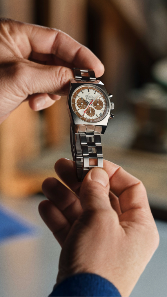 ZENITH CHRONOMASTER Revival A384 Tropical : la patine comme langage horloger 41 ZENITH Chronomaster Revival A384 still life 18