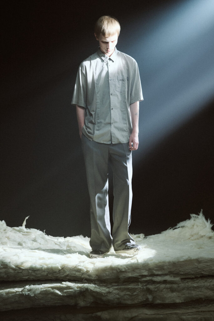 UNDERCOVER Pre-Spring 2027 : la couture du refus 54 022 1