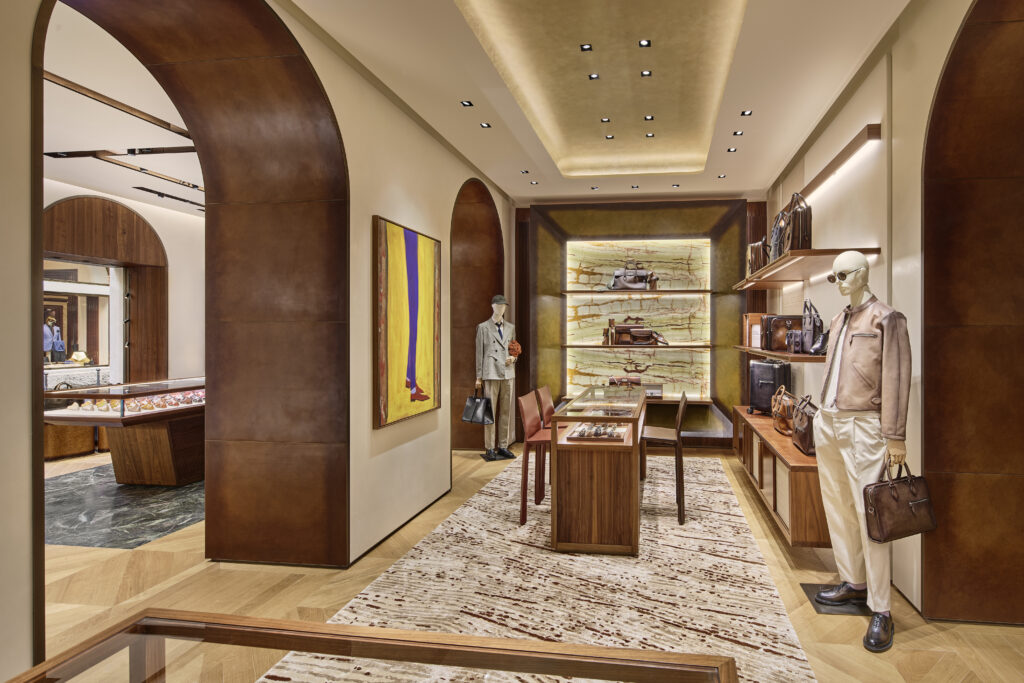 Berluti ouvre sa boutique de Milan via Gesù, avant Paris 28 10 BERLUTI MILANO OPENING