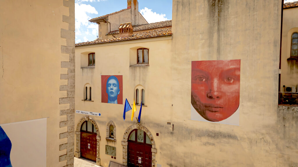 RADDA ARTE : la Toscane devient galerie à ciel ouvert 37 17 Radda in Chianti Radda Arte