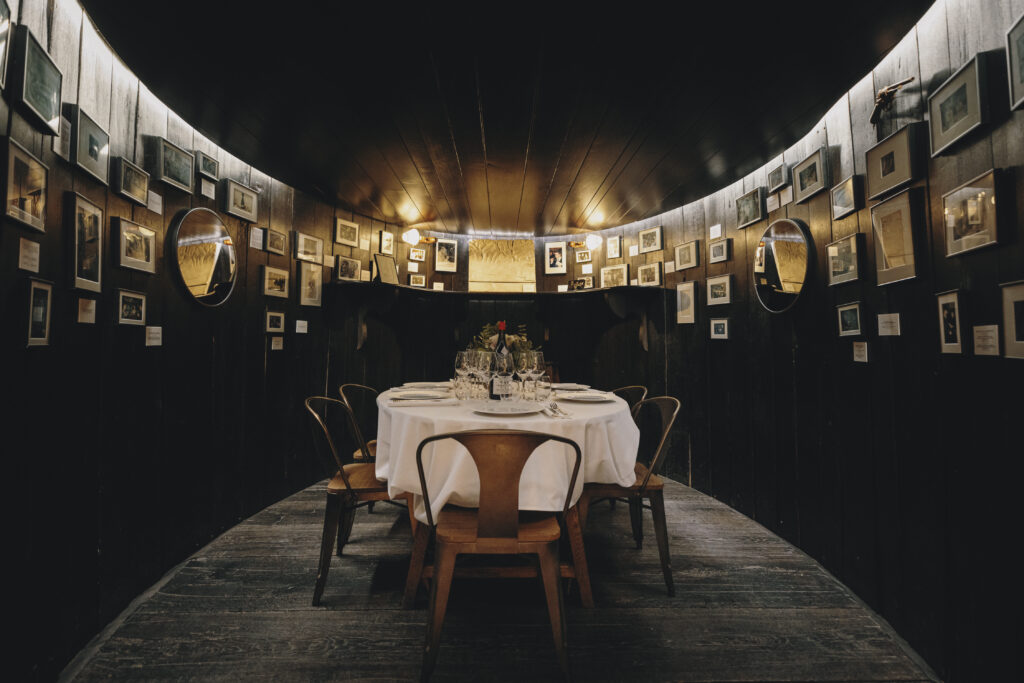 À Beaune, Maison Champy vinifie dans des caves du XVe siècle et sert à table dans une ancienne cuve de macération 29 2023 02 Champy intuive 49