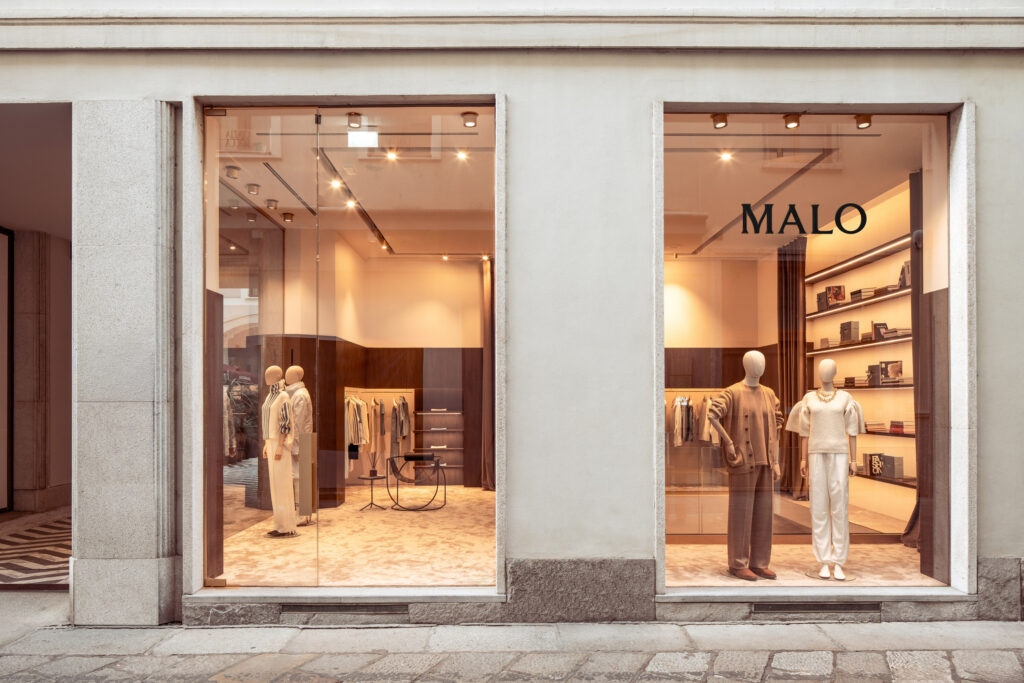 Malo House Milan : quand la boutique disparaît pour laisser place à l’appartement 26 2026 06 MALO BOUTIQUE 258 2 2