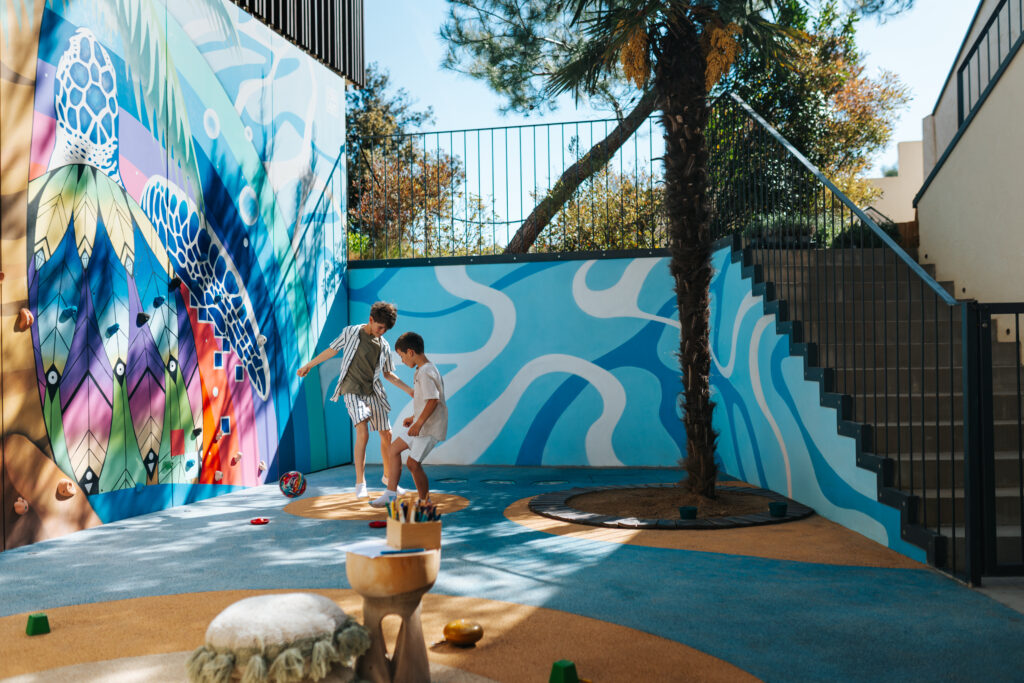 Maslina Resort, Hvar : le luxe qui réunit ce que le monde sépare 35 22 Maslina Resort LIFESTYLE Playroom 2025 Simun Situm