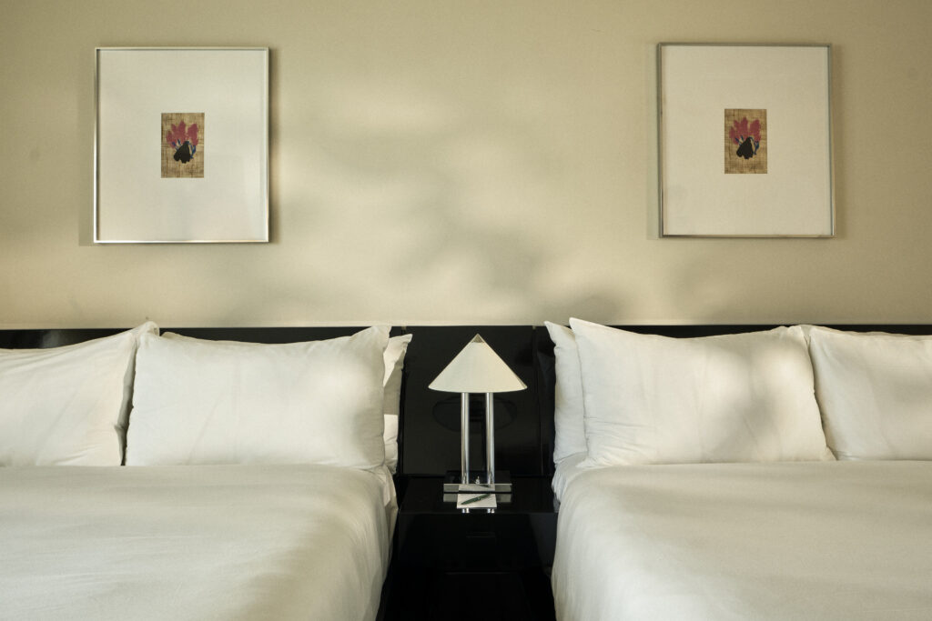 Le Perroquet: A Place Where Florida Hospitality Takes on a Homey Feel 51 26028 Perroquet MediumDouble 177