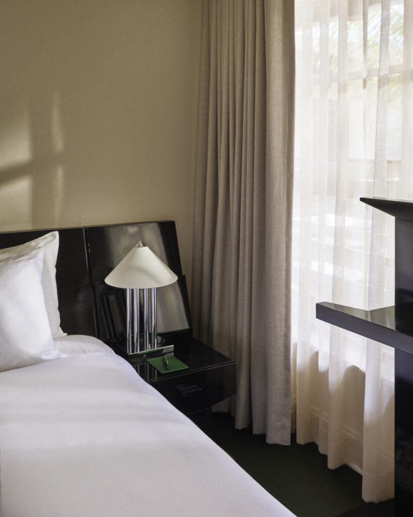 Le Perroquet: A Place Where Florida Hospitality Takes on a Homey Feel 55 26028 Perroquet MediumDouble 220
