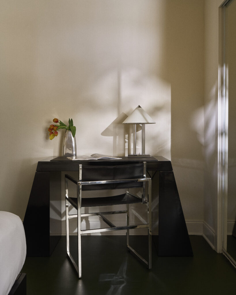 Le Perroquet: A Place Where Florida Hospitality Takes on a Homey Feel 45 26028 Perroquet MediumDouble 45