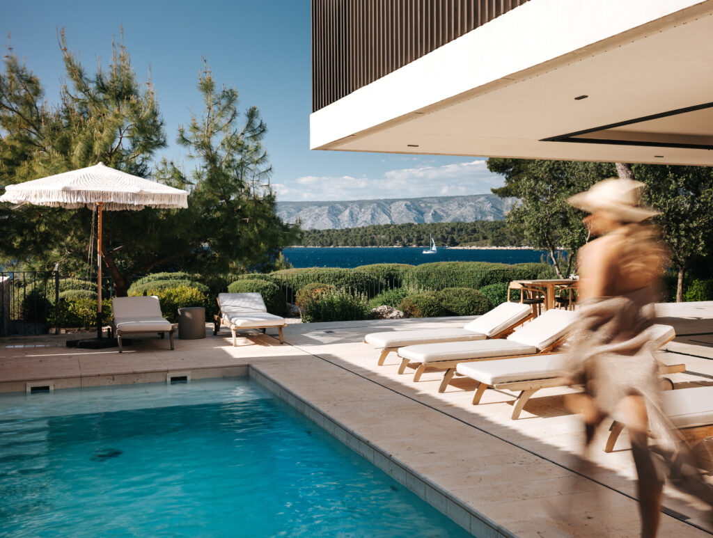 Maslina Resort, Hvar : le luxe qui réunit ce que le monde sépare 39 33 Maslina Resort LIFESTYLE Villa Litica 2025 Simun Situm