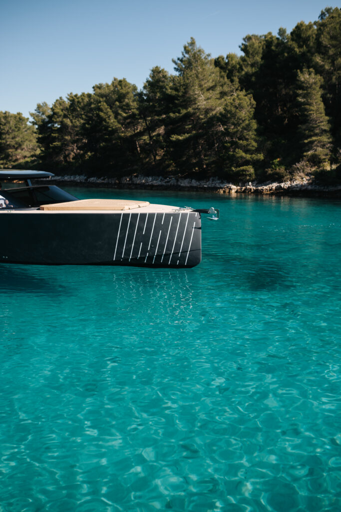 Maslina Resort, Hvar : le luxe qui réunit ce que le monde sépare 46 42 Maslina Resort LIFESTYLE Maslina Boats Simun Situm