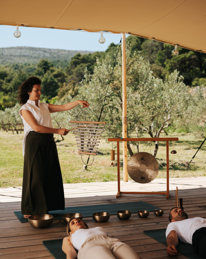 Maslina Resort, Hvar : le luxe qui réunit ce que le monde sépare 52 48 Maslina Resort LIFESTYLE Sound Healing Simun Situm