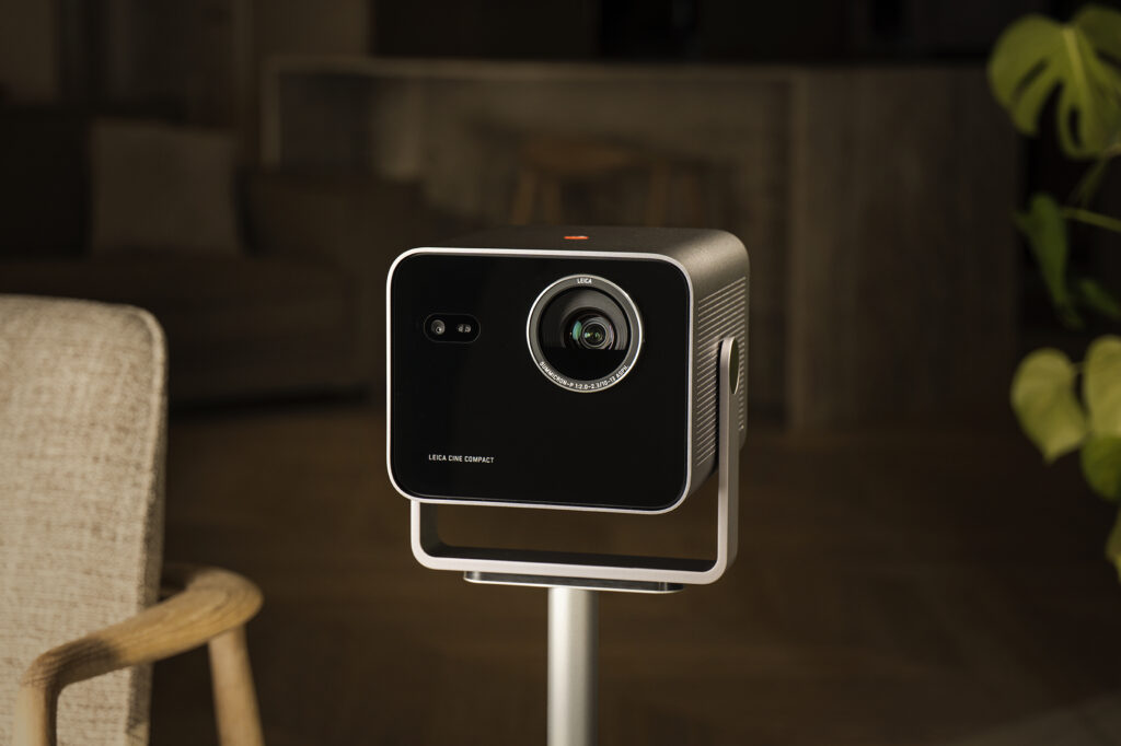 Leica Cine Compact 1: Home Theater on the Go 56 Ambient CompactFloor stand 72