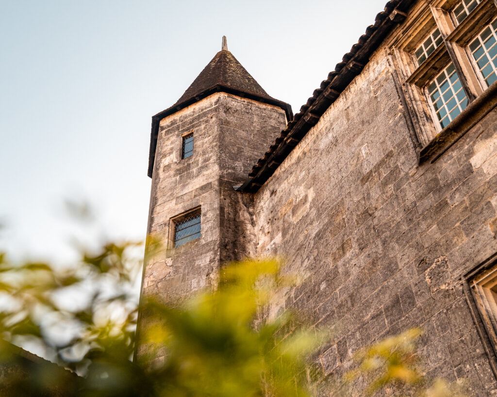 D’Ussé : le cognac qui revient en France par la porte du hip-hop 30 Architecture Otard Theo Schuman 53 sur 58
