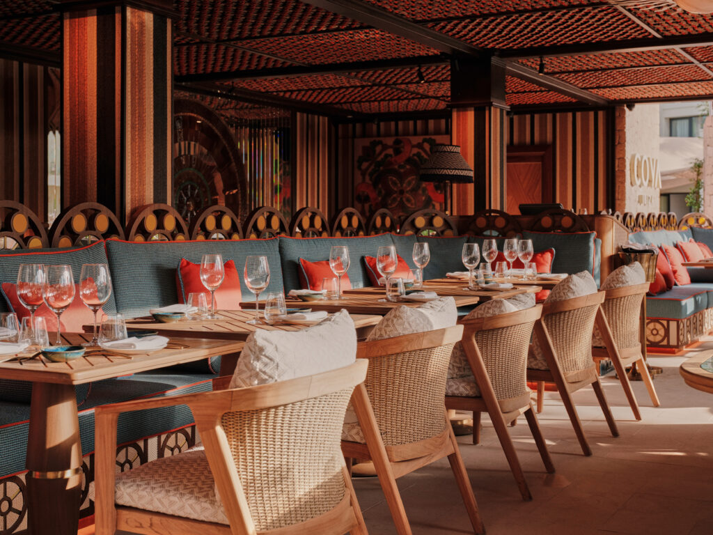 COYA débarque à Ibiza : l’Amérique latine comme art de vivre en Méditerranée 37 COYA IBIZA Main Dining