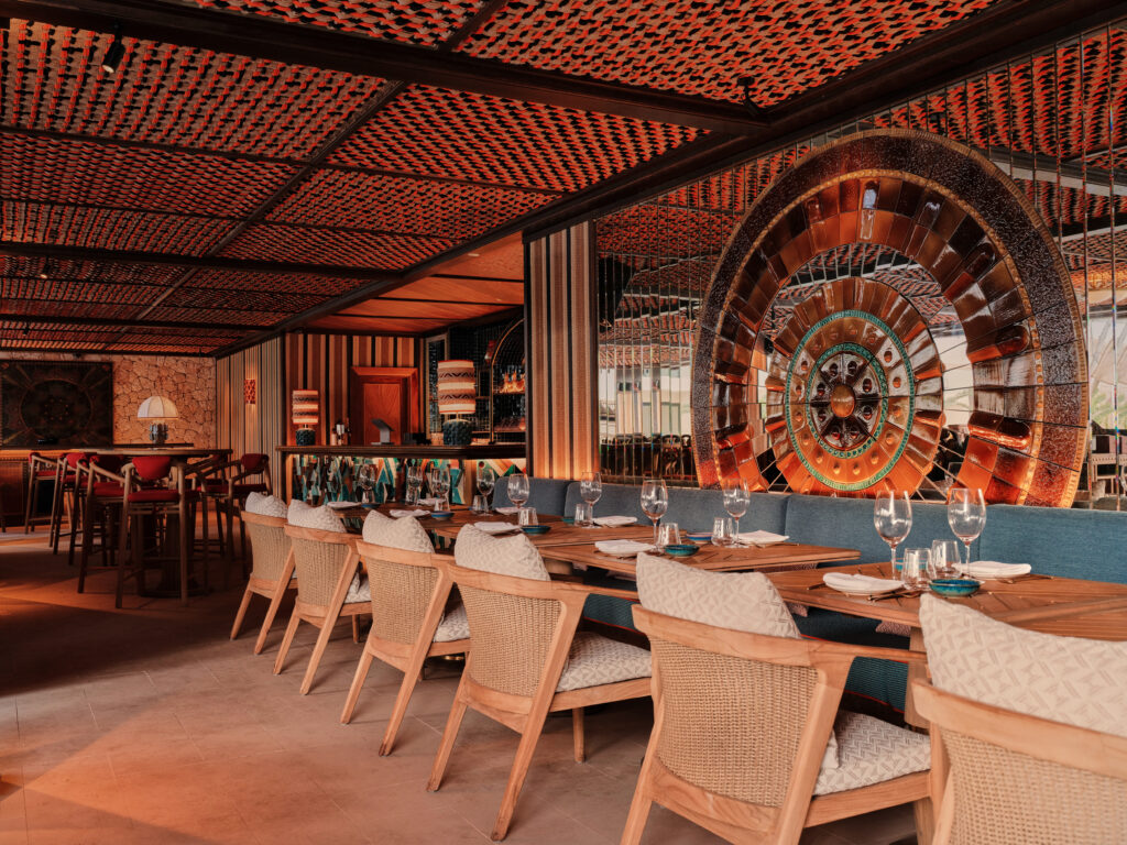 COYA débarque à Ibiza : l’Amérique latine comme art de vivre en Méditerranée 39 COYA IBIZA Main Restaurant