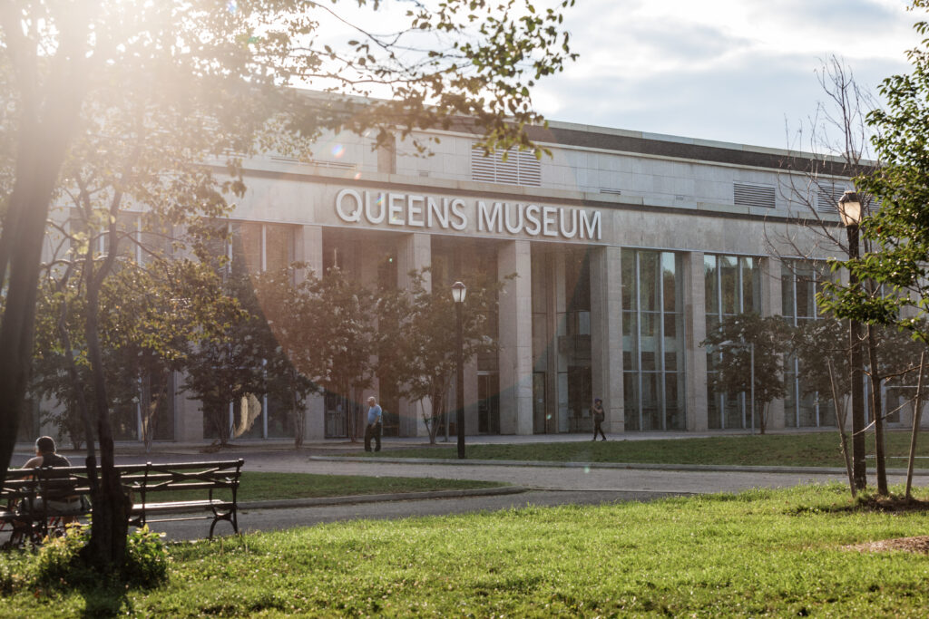 Queens, le borough où New York recompose son récit 30 Corona Queens Museum FlushingMeadowsCoronaPark TaggerYanceyIV 9873