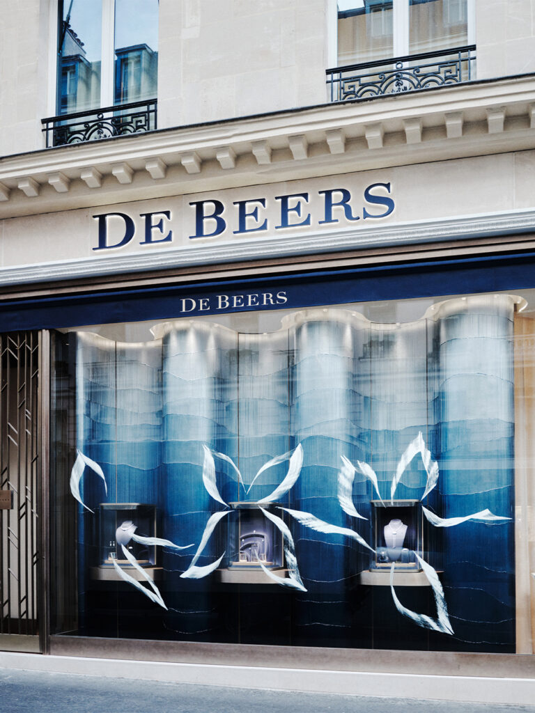The Beers Lotus, Reimagined by a Franco-Japanese Artist 28 De Beers London Tiffany Bouelle Victor Jacques 3