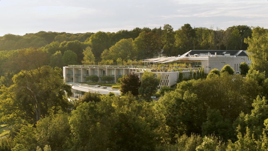 Royal Champagne, le premier Palace du Grand Est 33 External Summer View