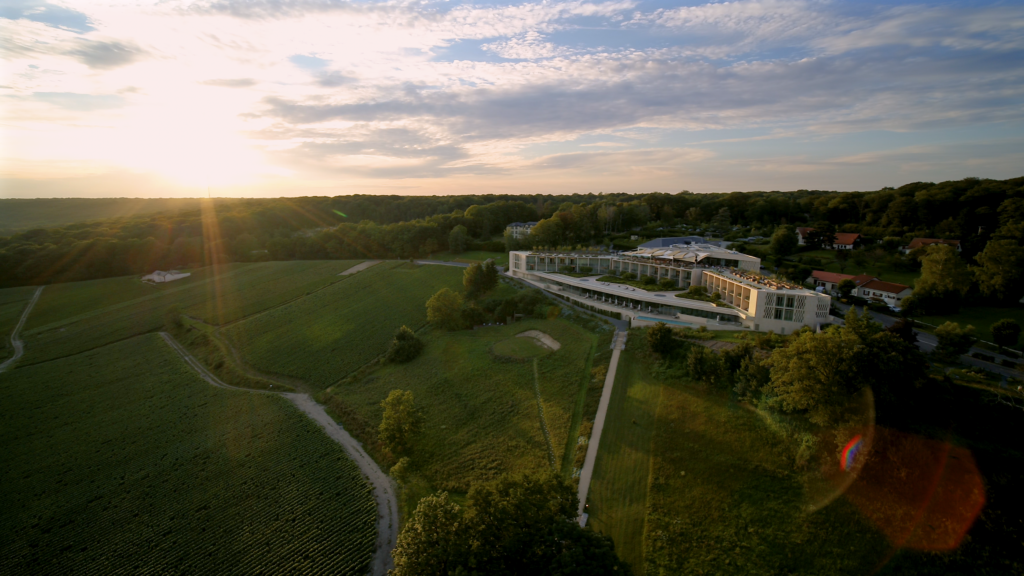 Royal Champagne, le premier Palace du Grand Est 27 External Summer View 2
